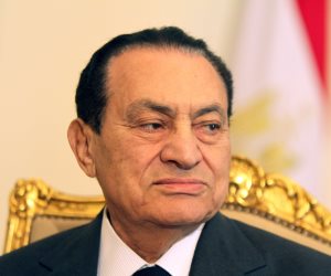 عزرائيل فيس بوك يفشل للمرة الـ15.. هل يقتل الإخوان مبارك منذ 2004 بشائعات الوفاة؟