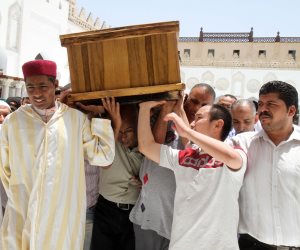 جنازة أكبر معمر من علماء الأزهر.. لماذا غاب المفتي والإمام الأكبر عن الحضور؟