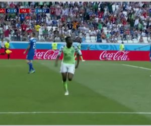 انتفاضة الكبار.. نيجيريا تقترب من دور 16 في كأس العالم بثنائية بأيسلندا