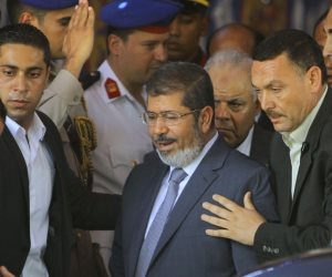 الإعلان الدستوري 22 نوفمبر .. حينما حاول مرسي "تحصين" نفسه و"تمكين" جماعته