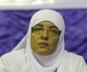 عزة الجرف.. شمطاء «إخوانية» حرضت على قتل أبناء الجيش والشرطة