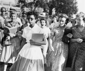 54 عاماً على قانون الحقوق المدنية.. المحاولة الأكبر لإنهاء العنصرية في أمريكا (صور) 