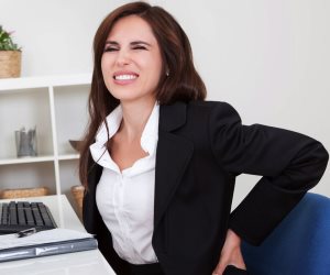 احذر الجلوس فترة طويلة.. 14 مرضا قد تصاب بهم في حالة الجلوس (دراسة)