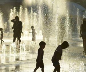 حدث في فرنسا .. إعلان الطوارئ بـ 37 مقاطعة وإغلق 3 مفاعلات نووية بسبب الحر