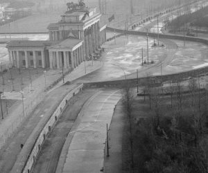 ذكرى بناء جدار برلين.. كيف جسدت السينما معاناة الألمان؟