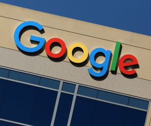 النصب في زمن كورونا.. جوجل تحذف 18 مليون رسالة احتيالية يوميا لحماية مستخدميها