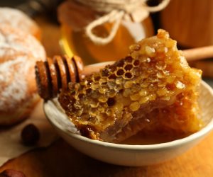 اعرف فوائد العسل لتقوية جهازك المناعي ضد كورونا