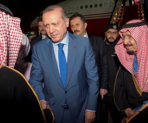 اساءات متكررة في حق القيادة السعودية.. هل فقد إعلام أردوغان صوابة؟ (صور)