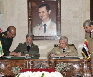إيران تتعهد ببناء الجيش السوري.. وأمريكا وحلفائها يردون بشماعة الكيماوي