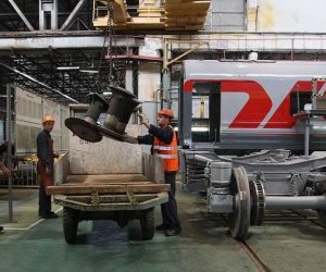 تجديد السكة الحديد.. تفاصيل مناقصة شراء 1300 عربة قطار من روسيا