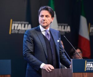 هل تستعد إيطاليا للحاق ببريطانيا ومغادرة الاتحاد الأوروبي؟.. رئيس الوزراء الإيطالي يجيب