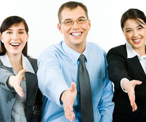 الانطباع الأول لا يدوم للأبد.. هل يتحكم الوجه في علاقاتك الاجتماعية؟