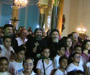 احتفال كنيسة العذراء بمسرة بعيد النيروز بحضرو الأنبا مكاري (فيديو) 