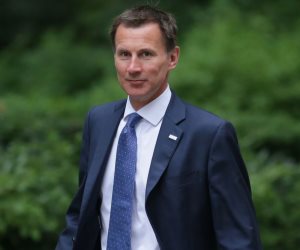وفاة اتفاق السويد.. وزير الخارجية البريطاني يحذر من آخر فرصة لوقف الحرب باليمن
