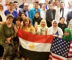 الجالية المصرية في أمريكا تتحدى «كورونا» وتنظم وقفة احتجاجية أمام البيت الأبيض