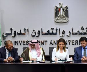 لتمكين الشباب.. وزيرة الاستثمار توقع اتفاقا لتمويل مشروع عربات الطعام المتنقلة