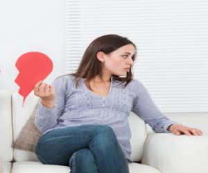 "لسة بيفكر فى الإكس"..5 أسباب لإنهاء العلاقة العاطفية 