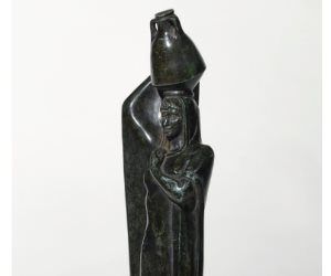 تمثال «الفلاحة على شاطئ النيل».. مزاد لندن يتزين بأيدٍ مصرية
