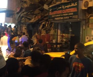 وفاة 4 وإصابة 20 في انهيار مبنى سكني  بالبحرين.. وما زال البحث جاريا (فيديو)