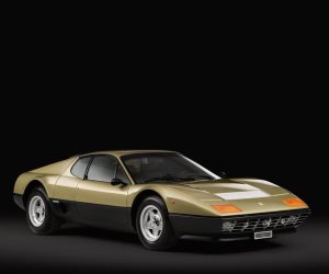 بـ400 ألف يورو.. طرح سيارة فيرارى من الذهب موديل 1977 للبيع فى إيطاليا