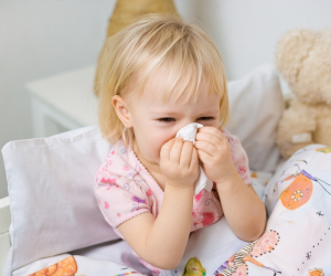 فيروس الجهاز التنفسى المخلوي يصيب الأطفال والبالغين.. ما هى أعراضه وأسبابه؟