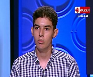 عمر عثمان.. حصل على الدكتوراه في الرياضة البحتة بباريس ومازال طالبا في الإعدادية بمصر!