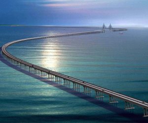 معجزة هندسية صينية.. تعرف على تفاصيل أطول جسر مائى فى العالم 