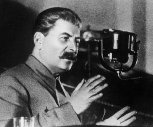 فى ذكرى دفن ستالين.. تعرف على «جوزيف» ابن الفلاحة الذي أعدم 50 مليون إنسان