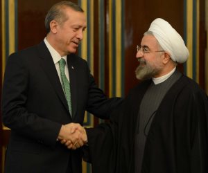 المبتز.. أردوغان يرفع شعار «الإرهاب مقابل الأكراد» لحل الأزمة السورية 