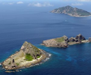 جزر سينكاكو تبعثر أوراق السلام الصيني الياباني.. لماذا بدأت واشنطن وطوكيو تدريبات مشتركة؟