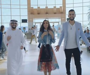 مثلوا بلادهم بلغاتهم المختلفة.. ماذا قال مطربو أغنية «من كل مكان» بمنتدى شباب العالم؟