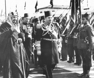مصر والسعودية منذ 72 عاما.. 10 صور تاريخية من زيارة الملك عبد العزيز آل سعود للقاهرة 