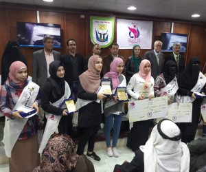  سيناويات تحدين الإرهاب بنور العلم.. "حليمة ورواء وابتهال " يحصدن المراكز الأولى لجائزة الدكتورة أمل نصر الله (صور)