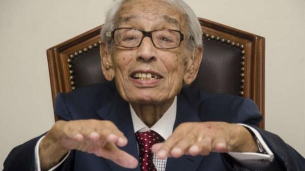 إصابة «بطرس غالي» بكسور أثناء  وجوده في فرنسا 