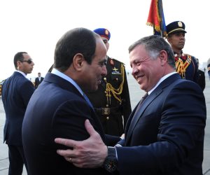 العاهل الأردني يصل القاهرة ويعقد مباحثات مع الرئيس السيسي في "الاتحادية"