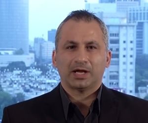 النيابة العامة تأمر بحجب حسابات 12 شخصا على السوشيال ميديا داخل مصر منهم إيدى كوهين وعمرو واكد