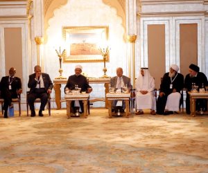 الإمام الأكبر: علينا أن نواجه بشجاعة أصحاب الأفكار المتشددة والانعزالية