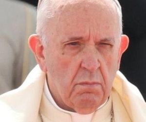 اعترافات البابا فرانسيس تكشف فضائح الكهنة الجنسية