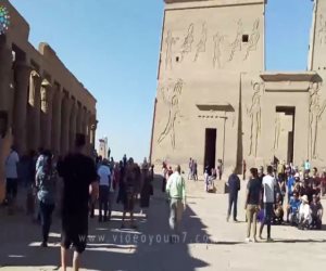 هنا غنى عمرو دياب «عودوني».. «صوت الأمة» داخل معبد فيلة الشاهد على تاريخ مصر (فيديو) 