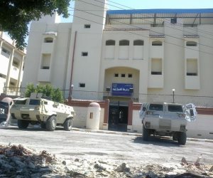 استشهاد ضابطين وفردي شرطة و3 مواطنين إثر تفجير انتحاري نفسه بالشيخ زويد