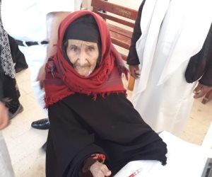 «مكاسب»..أكبر معمرة بمطروح تلقن الشباب درساً في الوطنية بمشاركتها في الاستفتاء على الدستور