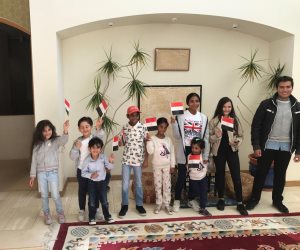 أعلام وأغاني ورقص.. الأطفال في أستراليا يشاركون في الاستفتاء على التعديلات الدستورية (صور)