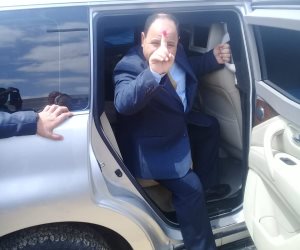 عقب إدلائه بصوته.. وزير المالية يدعو المواطنين للمشاركة في الاستفتاء على الدستور