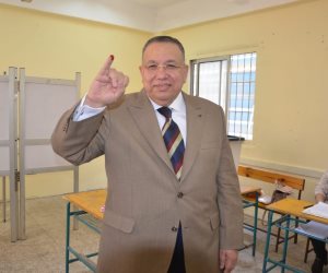 وكيل أول البرلمان  يدلي بصوته في الاستفتاء على التعديلات الدستورية 
