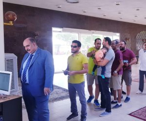 ابناء الجالية المصرية فى مسقط يواصلون تصويتهم على التعديلات الدستورية لليوم الثالث (صور) 