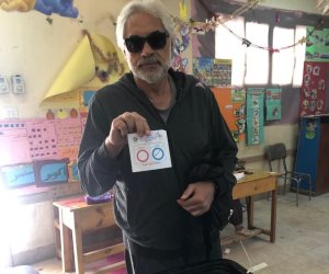 صوت بـ«نعم».. أحمد ناجي يشارك في استفتاء التعديلات الدستورية