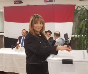اليوم الأخير.. استمرار توافد المصريين على مقر القنصلية بنيويورك للمشاركة في الاستفتاء (صور)