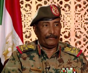 رئيس مجلس السيادة السودانى يتعهد باطلاق سراح أى معتقل لا تثبت عليه تهمة جنائية