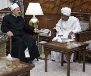 شيخ الأزهر يقرر زيادة المنح الدارسية لطلاب السودان