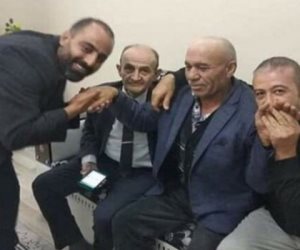 ببوس الأيادي.. حزب أردوغان يكرم المعتدي بالضرب على زعيم المعارضة